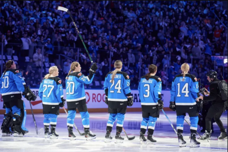Battle on Bay Street sets attendance record for women’s hockey game